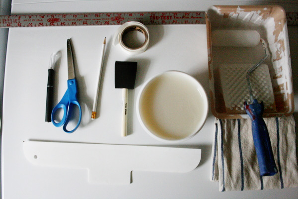 supplies-needed-for-wallpapering-with-gift-wrap