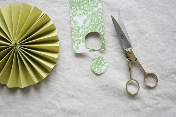 add-center-circle-to-medallion