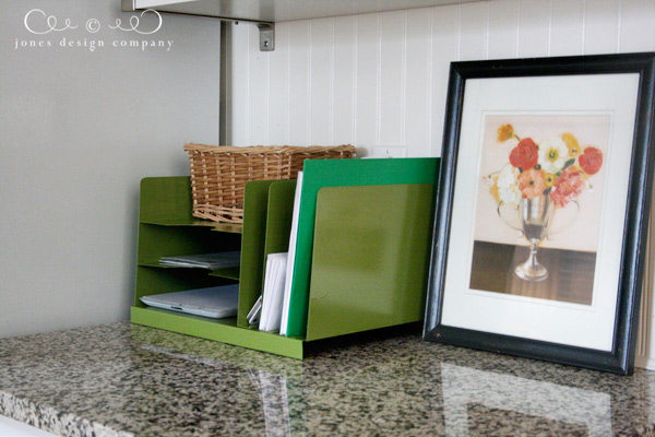 kitchen-couter-declutter-file