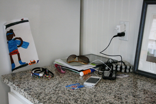 lots-of-kitchen-countertop-clutter
